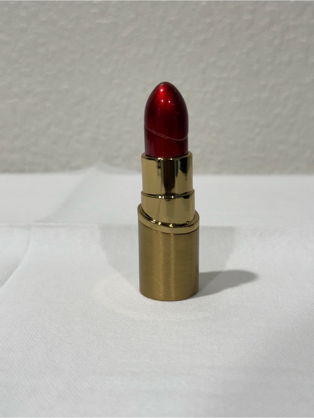 Red and Gold Lipstick Lighter